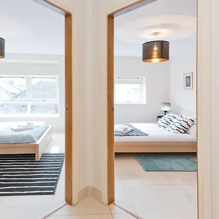 Duplex Old City Temple Bar Apt Sleeps 5 Essa00