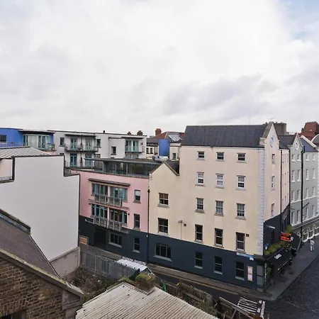 Duplex Old City Temple Bar Apt Sleeps 5 Essa00 Apartment Dublin