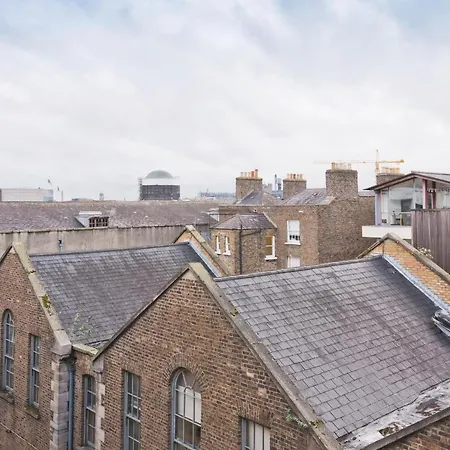 Duplex Old City Temple Bar Apt Sleeps 5 Essa00 Apartment *